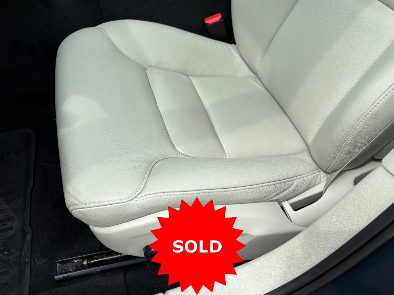 Certified 2023 Volvo S60 B5 Plus w/ Protection Package Premier image 29