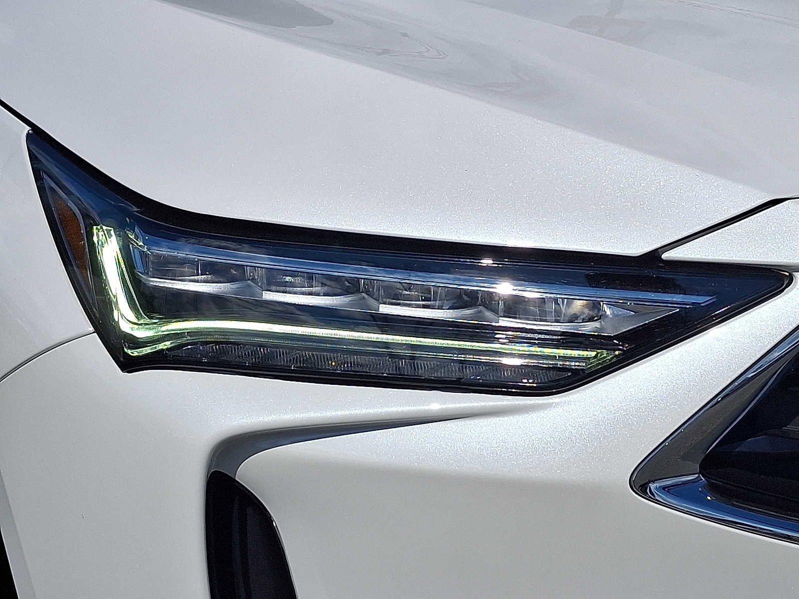 Used 2023 Acura MDX SH-AWD w/ Technology Package image 10