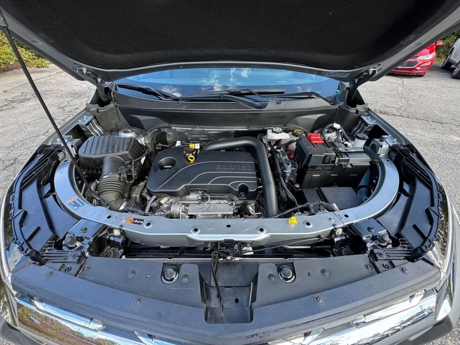 Used 2025 Chevrolet Equinox LT image 31