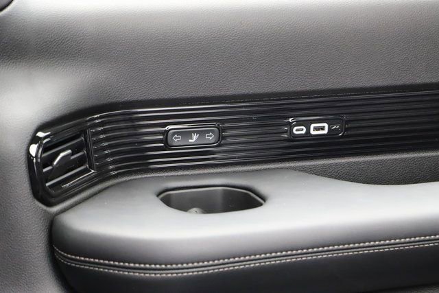 New 2024 Jeep Grand Wagoneer L 4WD w/ Convenience Group III image 27