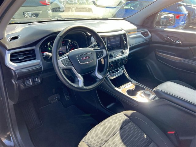 Used 2021 GMC Acadia SLE image 10