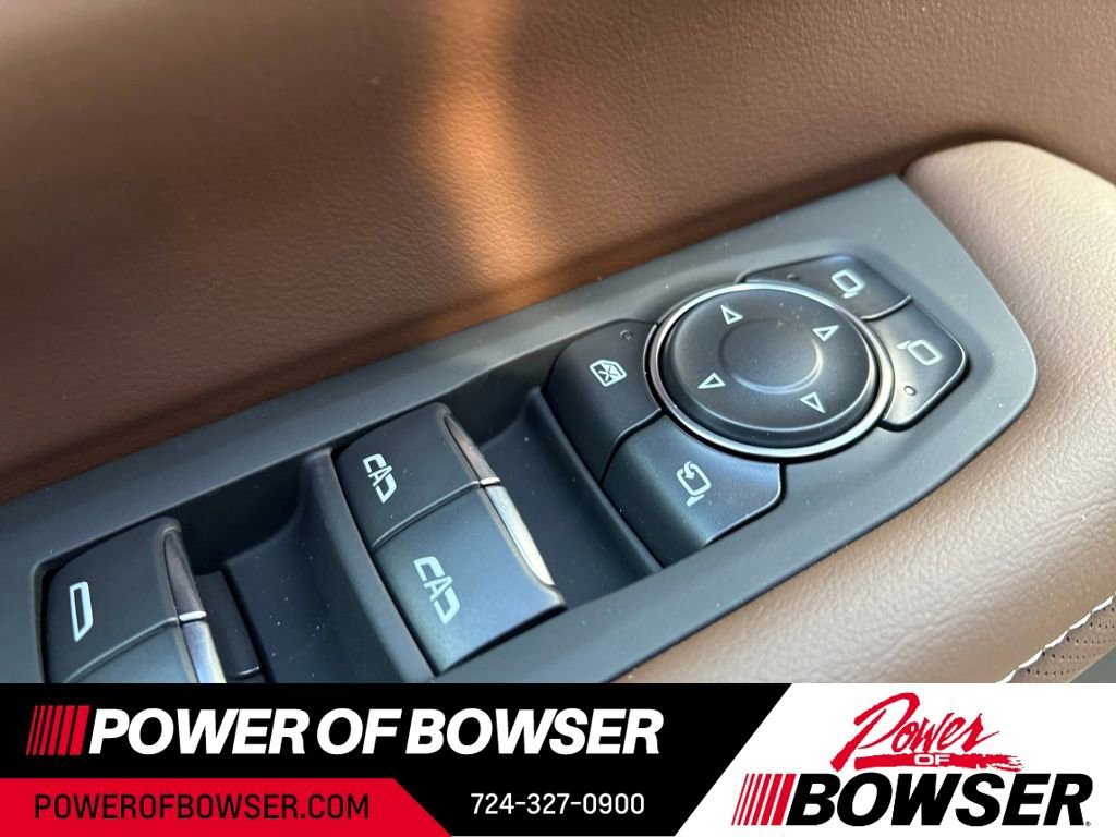 New 2026 Chevrolet Suburban High Country image 9