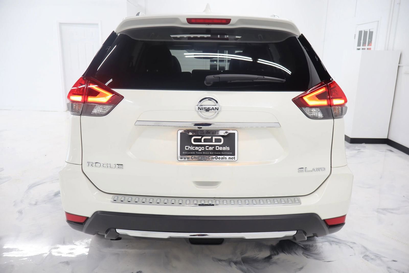 Used 2017 Nissan Rogue SL w/ SL Premium Package AWD/4WD image 6