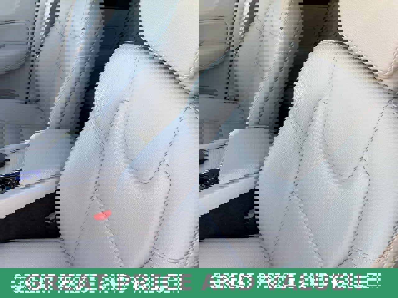 Used 2019 Volvo XC60 T5 Momentum image 28