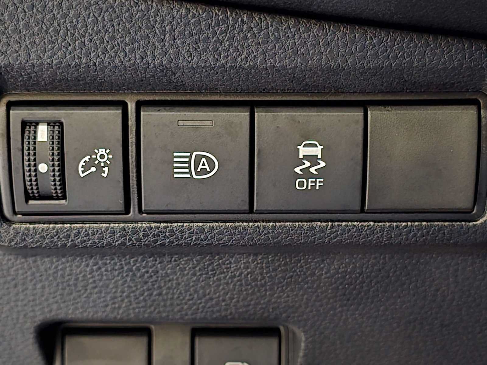 Certified 2026 Toyota Corolla Cross AWD Hybrid w/ Moonroof Package image 18