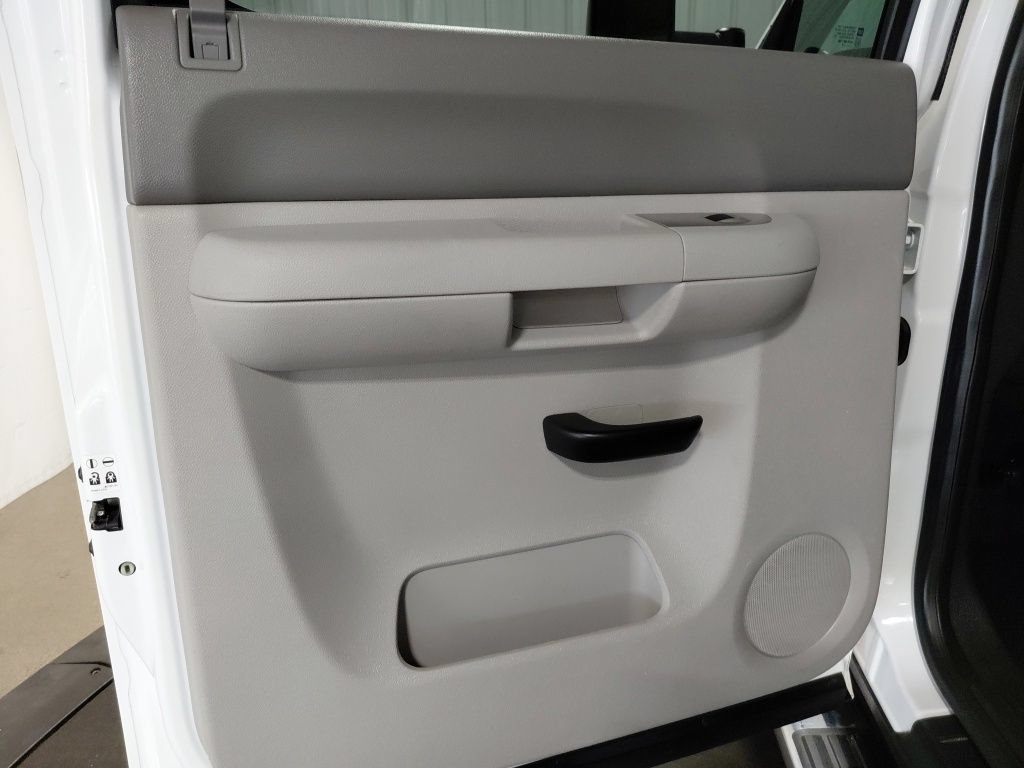 Used 2008 Chevrolet Silverado 2500 W/T AWD/4WD image 17