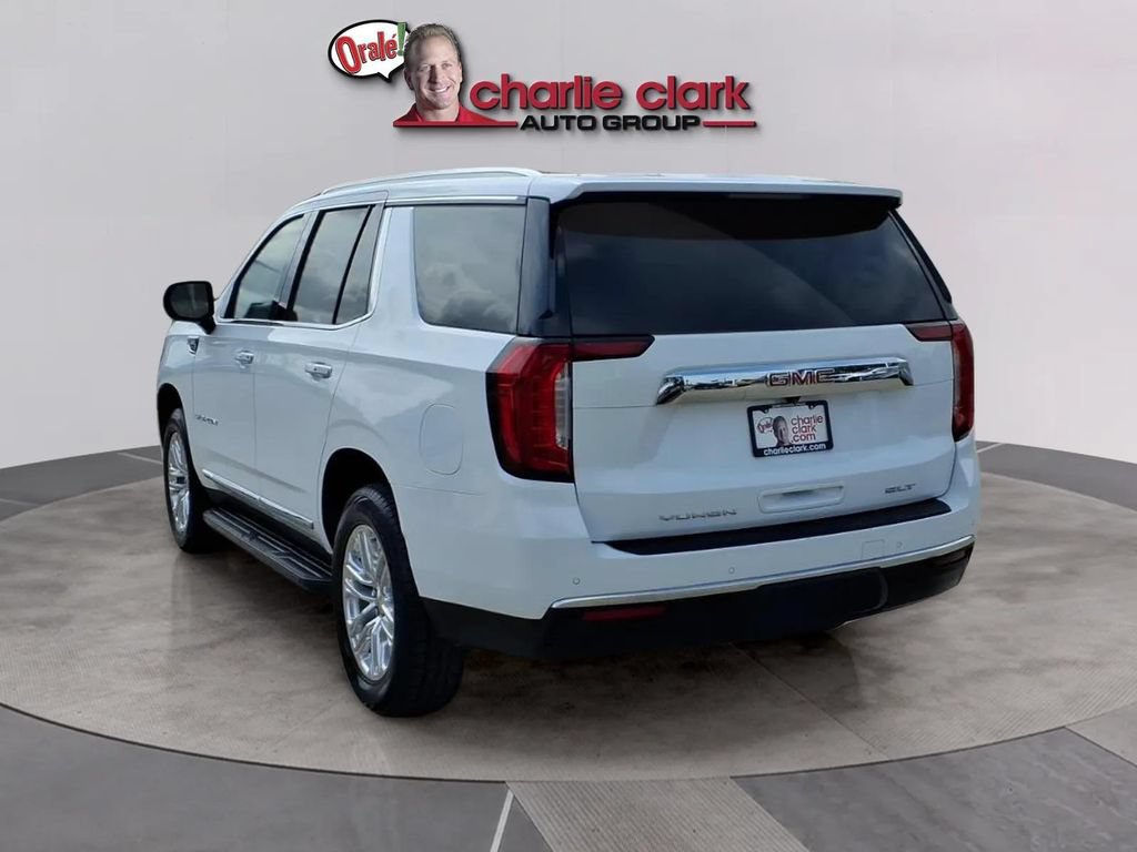 Used 2024 GMC Yukon SLT RWD image 3