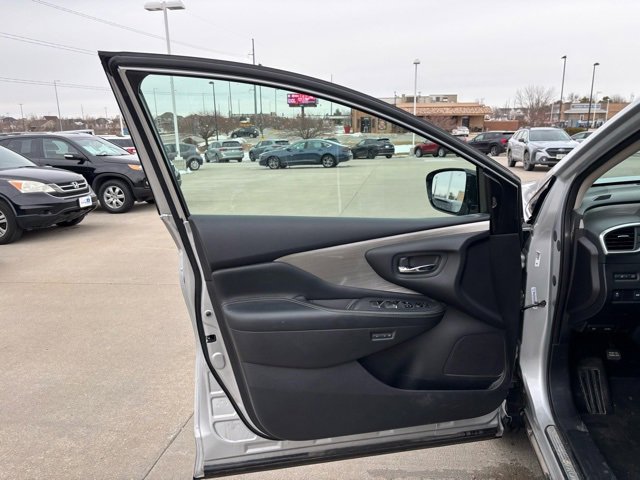 Used 2015 Nissan Murano SL w/ SL Technology Package image 10