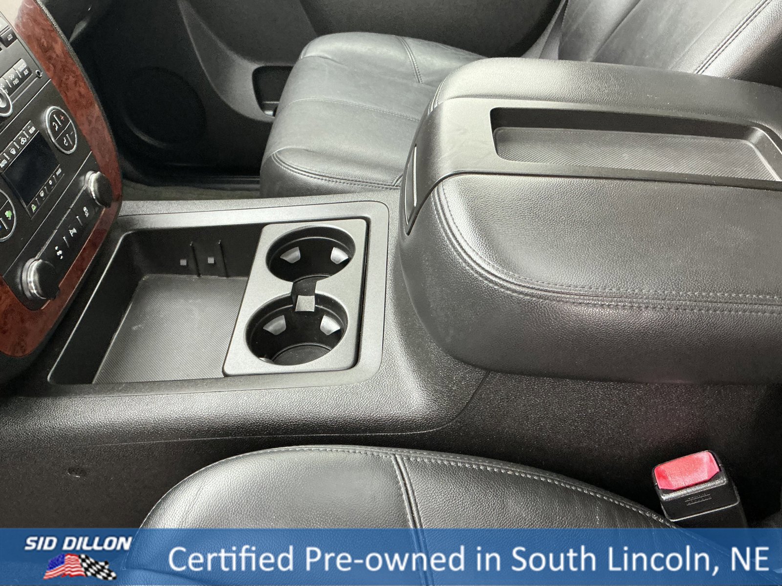 Used 2012 Chevrolet Suburban LT w/ Luxury Package image 12