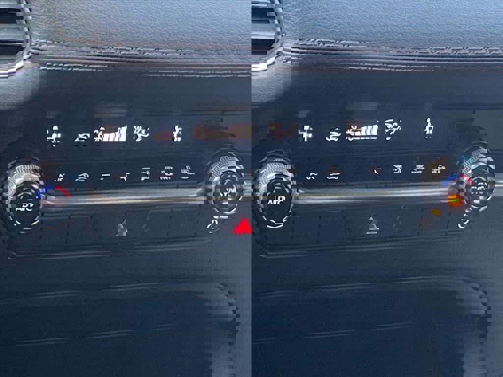 Used 2024 MAZDA MAZDA3 s image 11