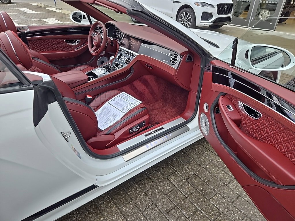 Used 2022 Bentley Continental GT Speed image 16