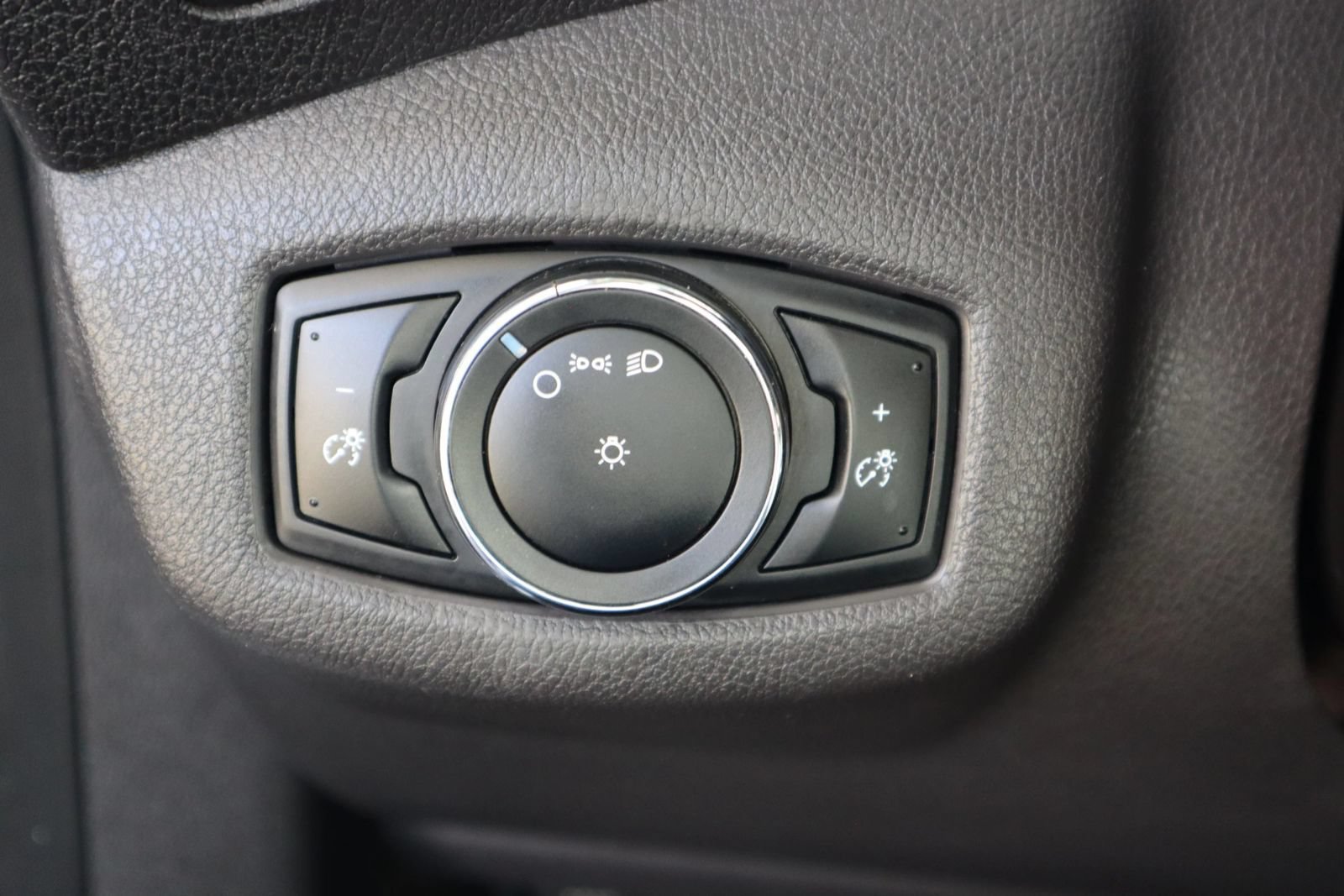 Used 2018 Ford Transit Connect XL FWD image 20