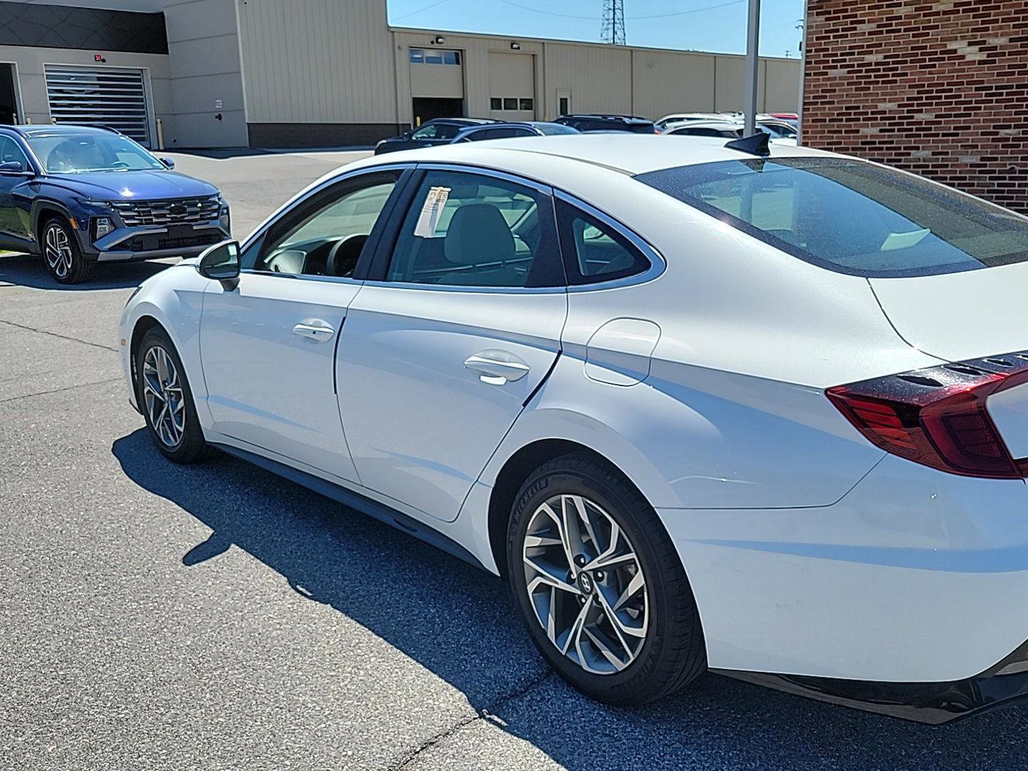 Used 2023 Hyundai Sonata SEL FWD image 3