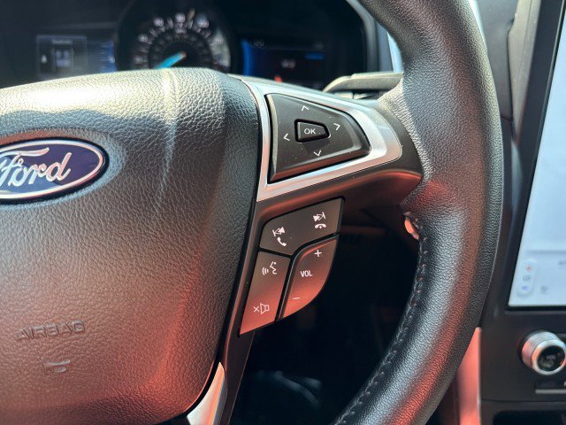 Used 2022 Ford Edge Titanium image 24