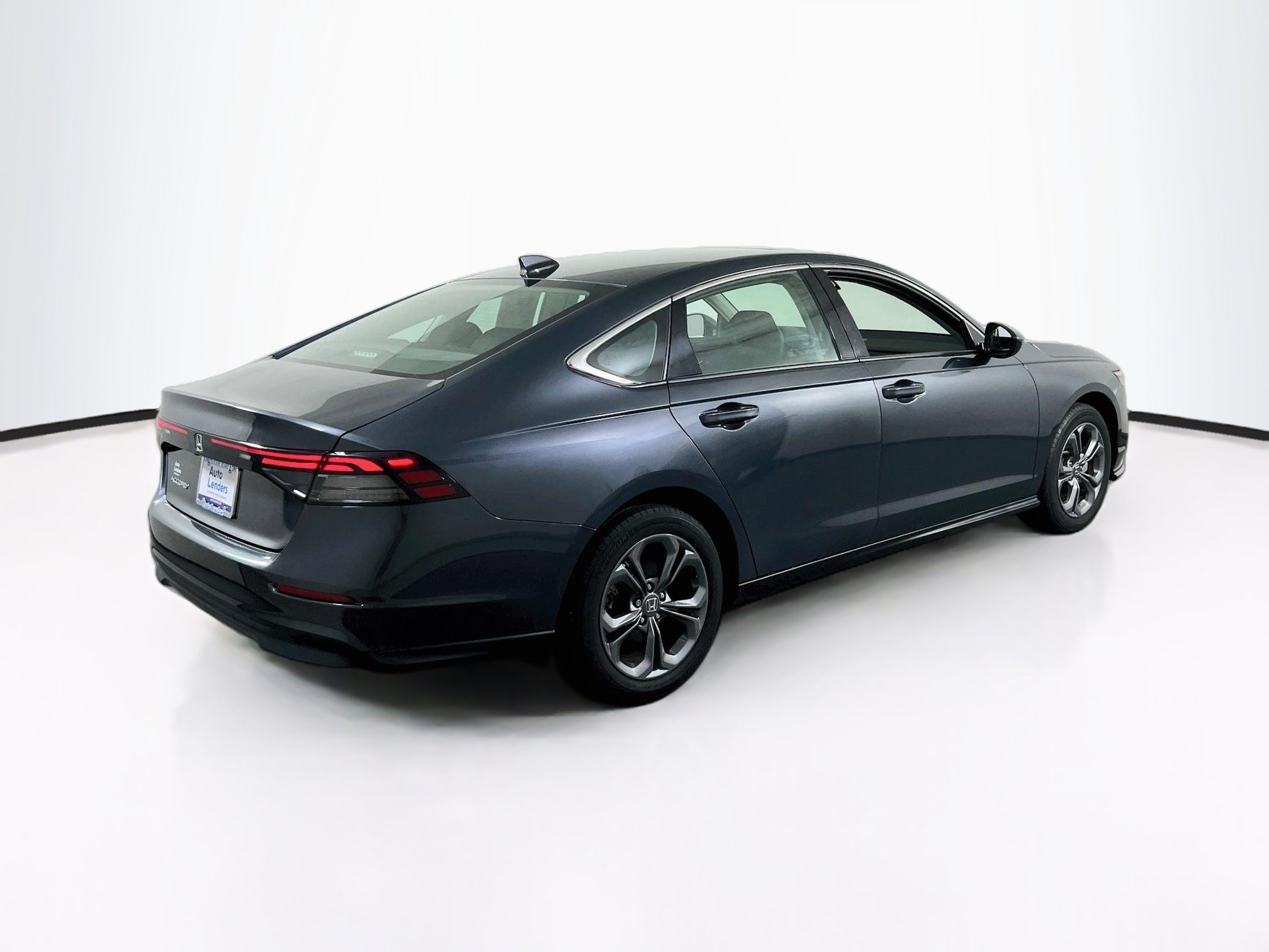 Used 2023 Honda Accord EX image 5