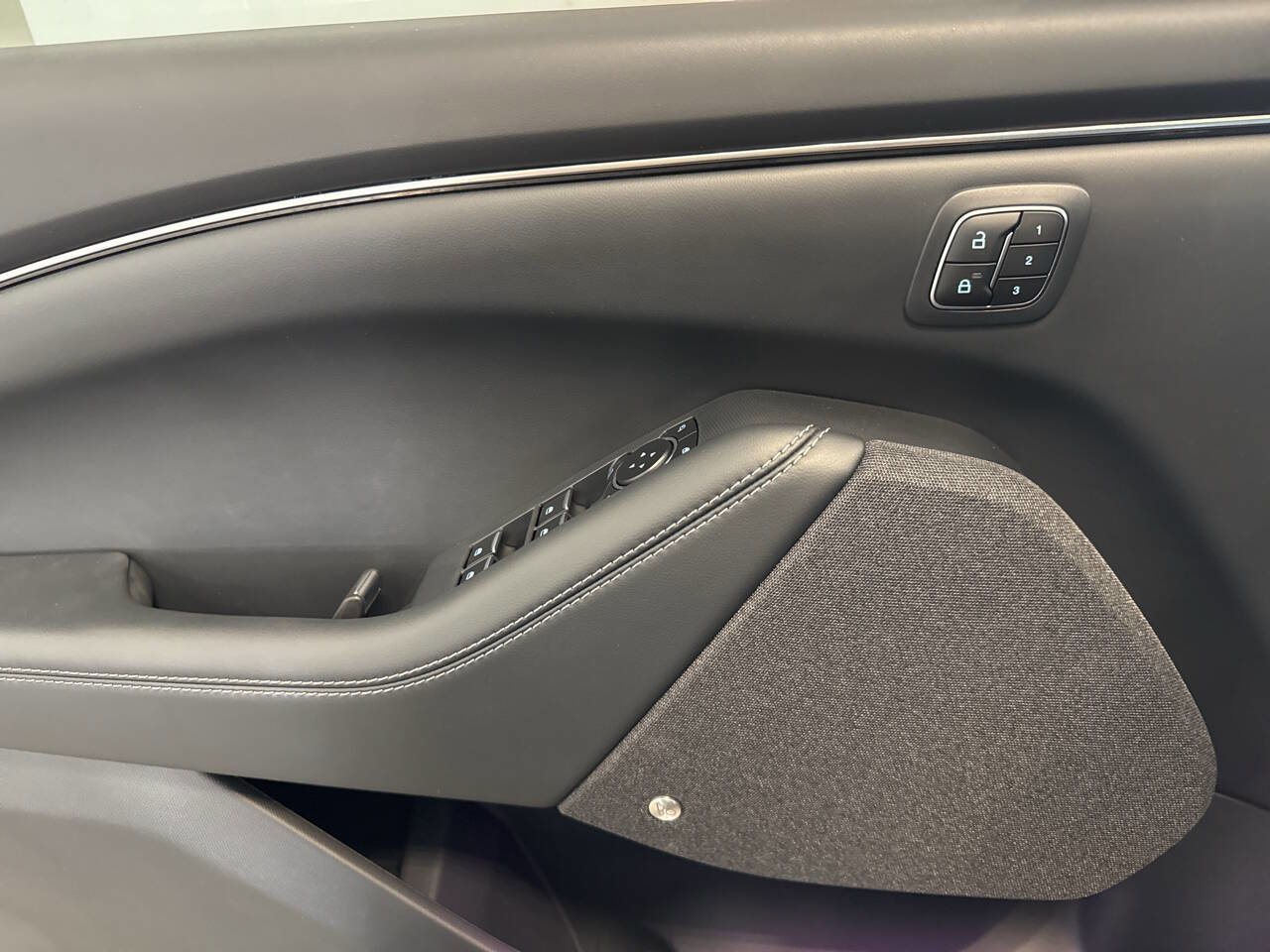 Used 2024 Ford Mustang Mach-E Premium image 24