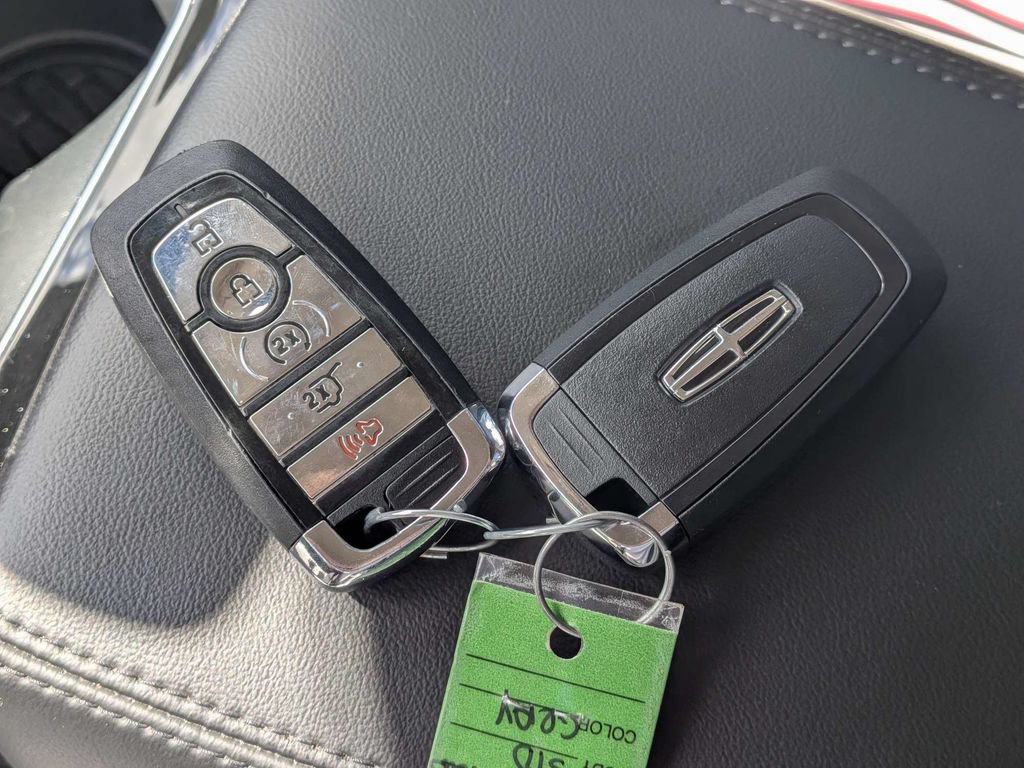 Used 2023 Lincoln Nautilus AWD w/ Premium Package image 29