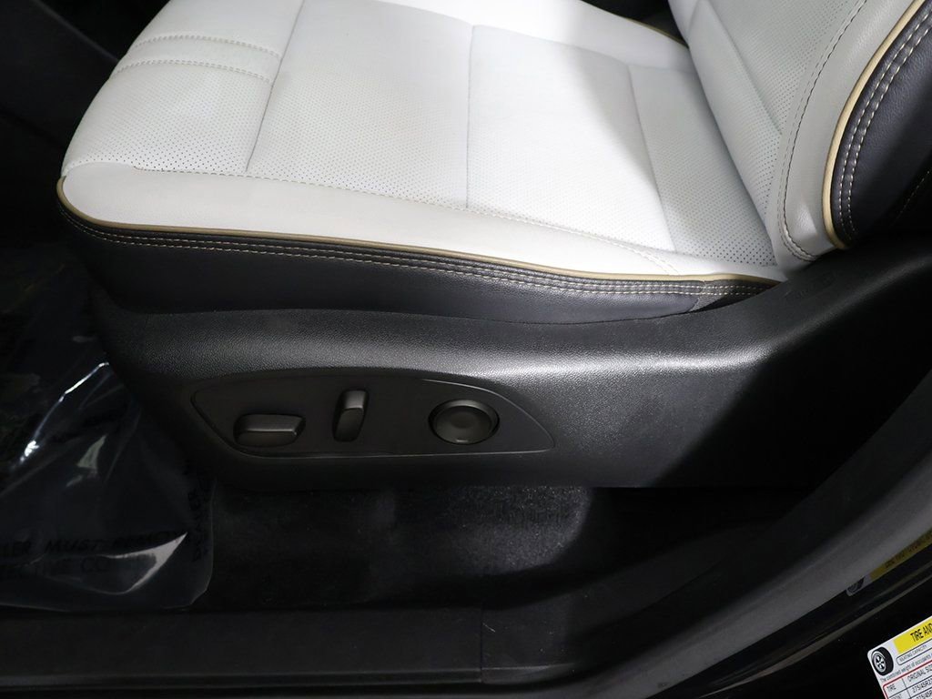 Used 2025 Chevrolet Traverse High Country w/ LPO, Cargo Package image 33