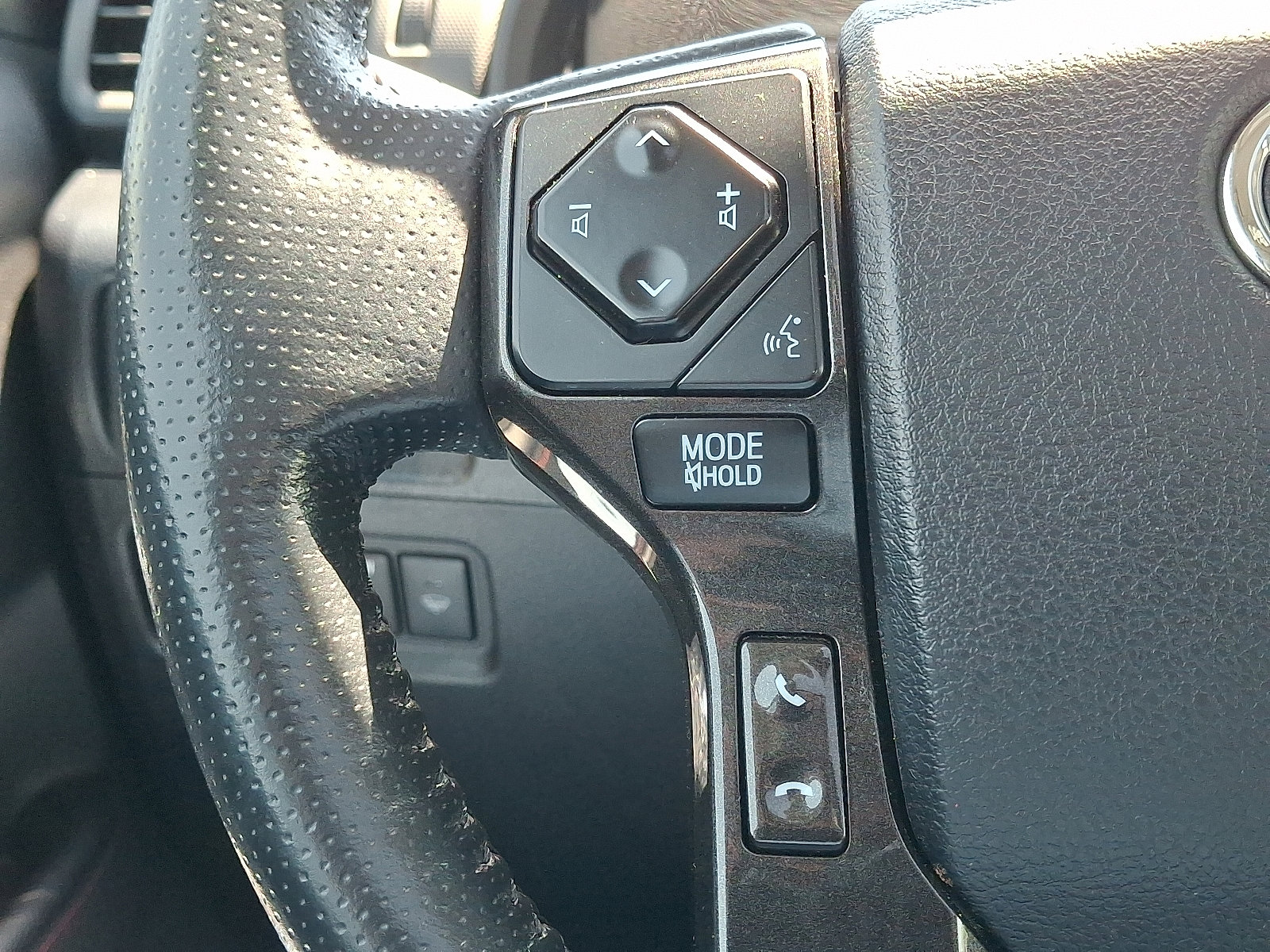 Certified 2023 Toyota 4Runner TRD Off-Road Premium w/ Off Road Premium Plus Package AWD/4WD image 23