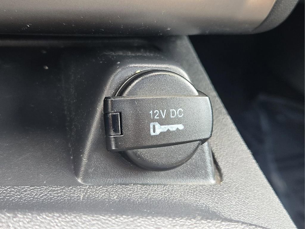Used 2014 Dodge Challenger R/T RWD image 25