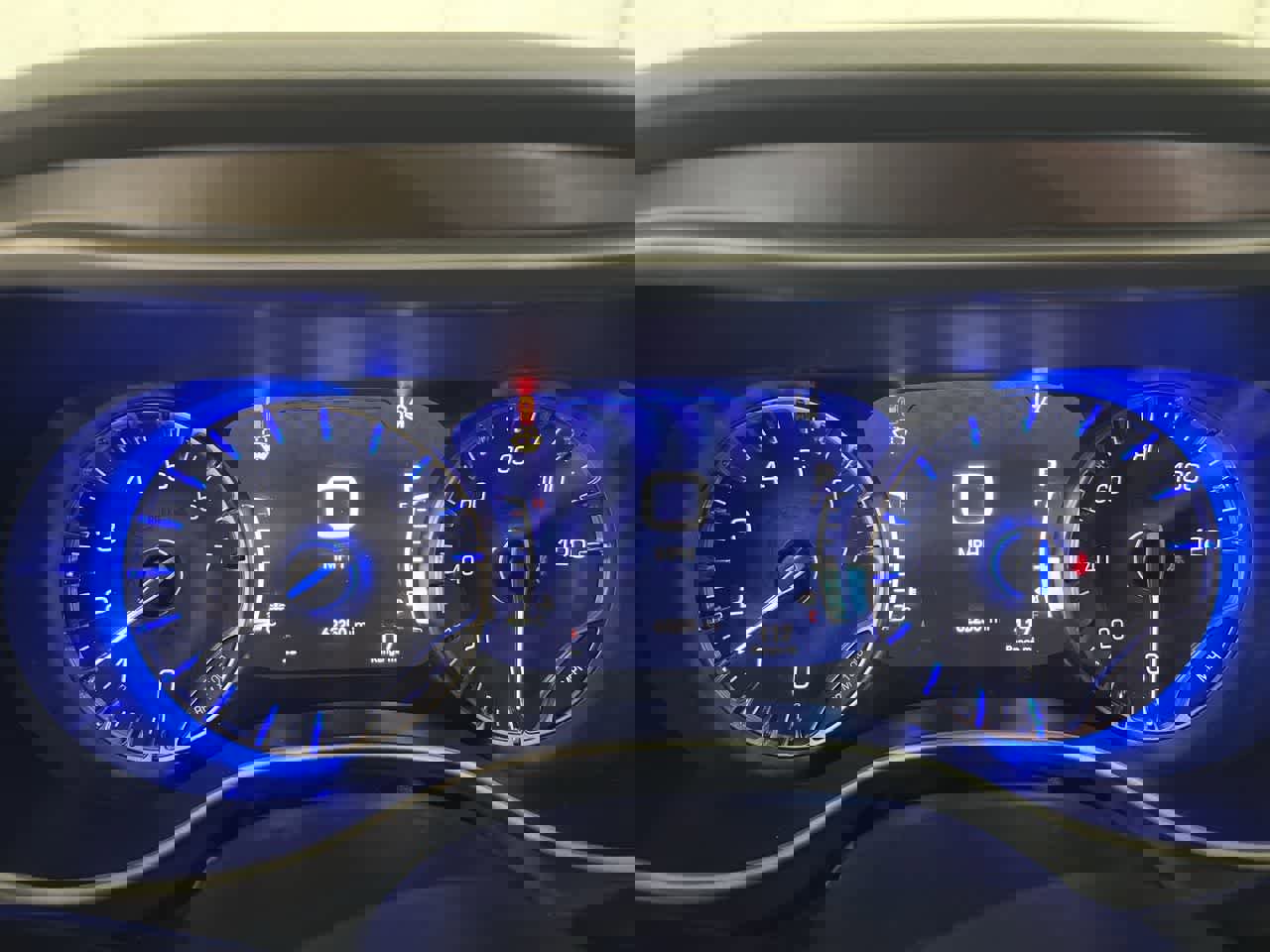 Used 2024 Chrysler Pacifica Touring-L image 17