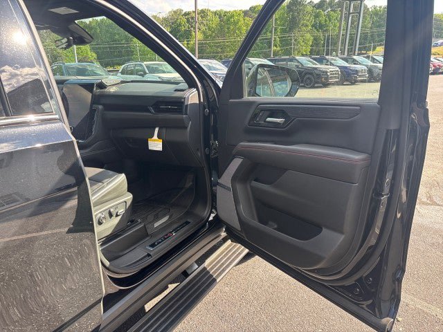New 2026 GMC Yukon AT4 Ultimate w/ LPO, Floor Liner Package AWD/4WD image 47