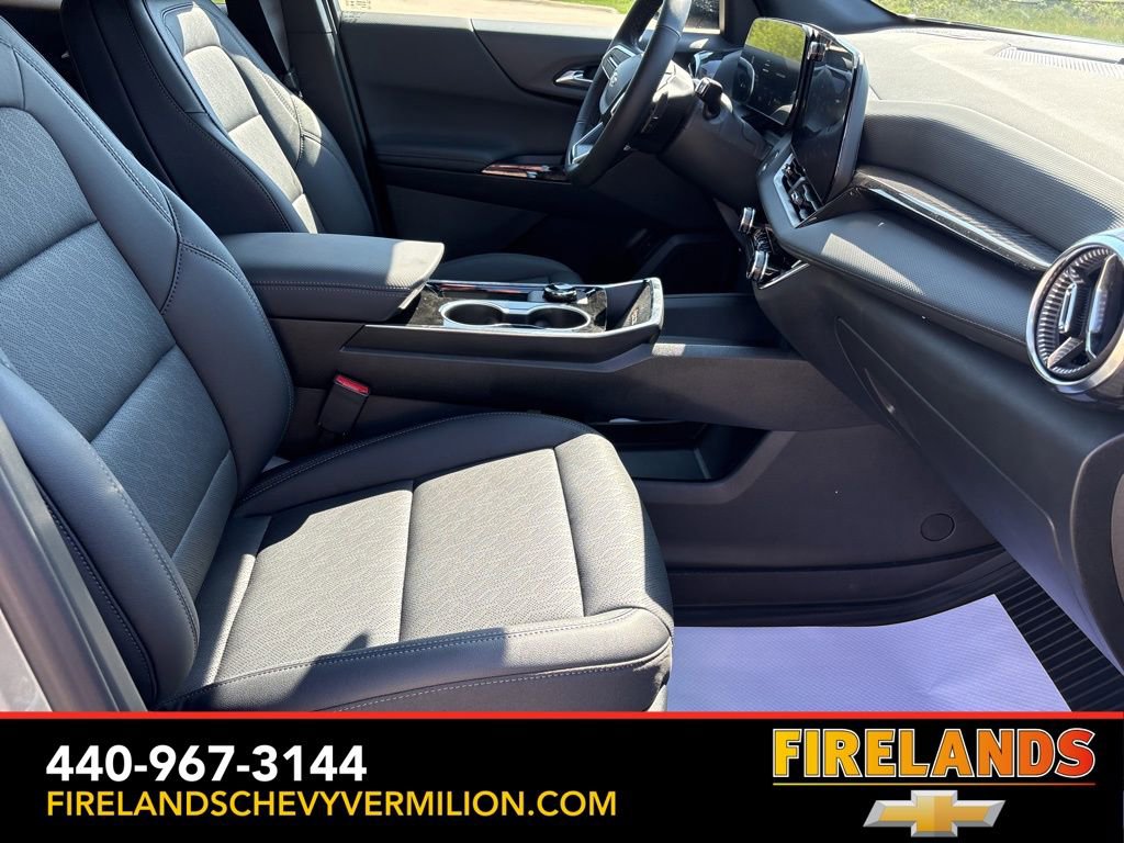 New 2026 Chevrolet Equinox LT w/ Convenience Package II FWD image 30