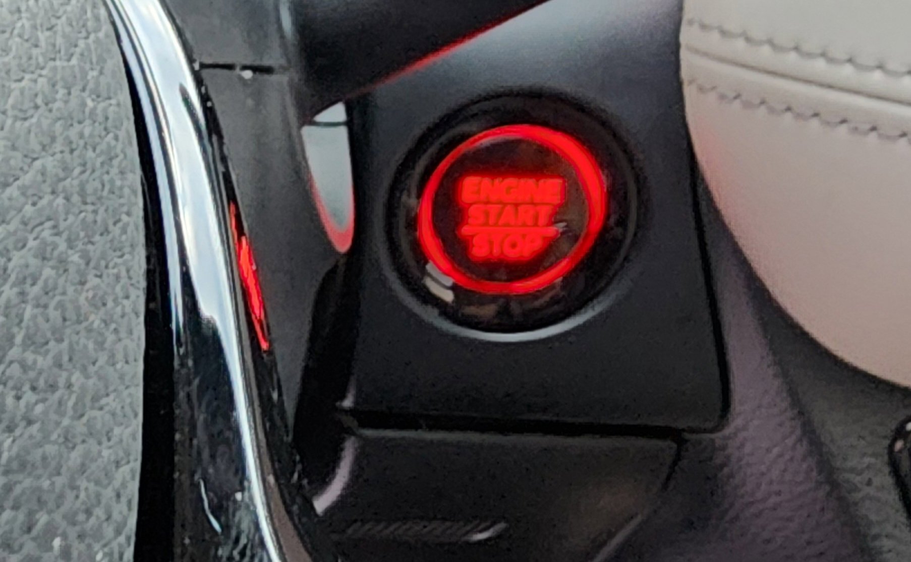 Certified 2024 Honda HR-V EX-L image 11