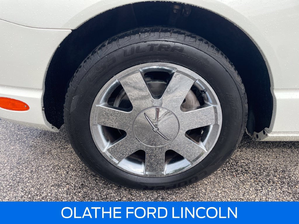 Used 2002 Ford Thunderbird RWD image 16