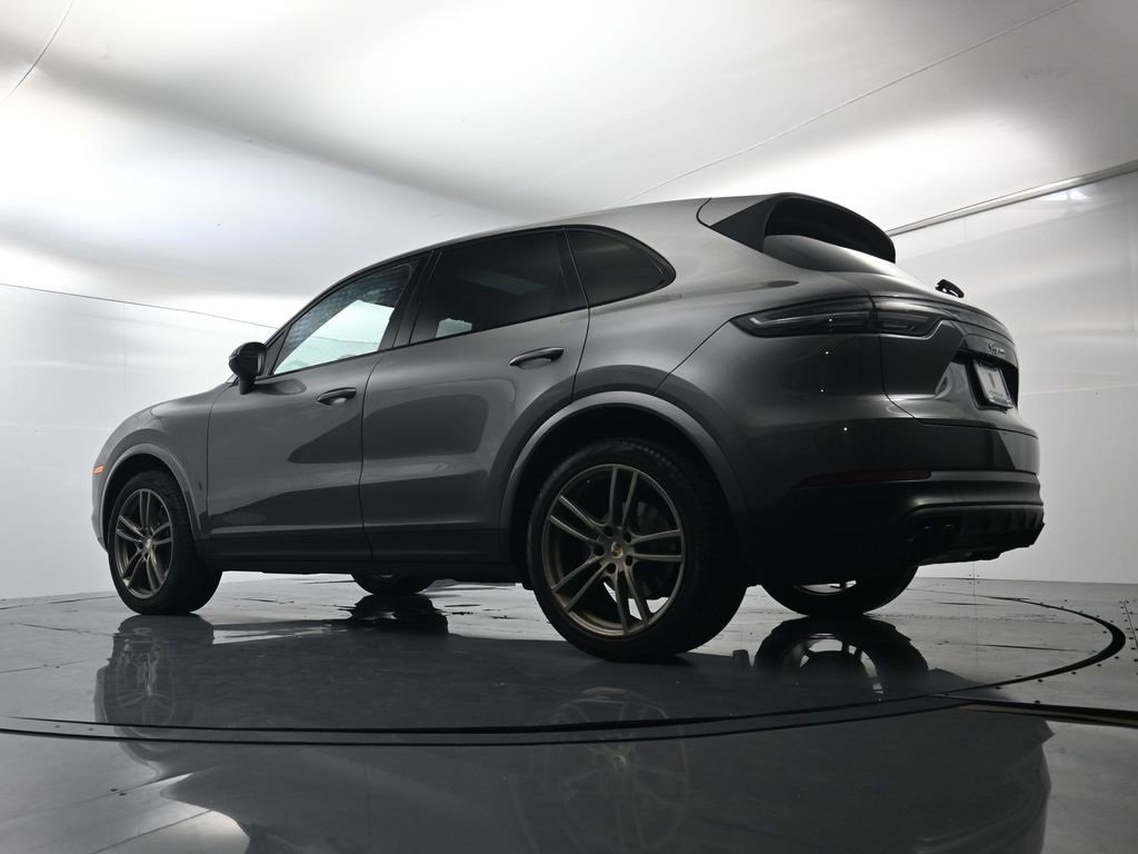 Used 2019 Porsche Cayenne image 47