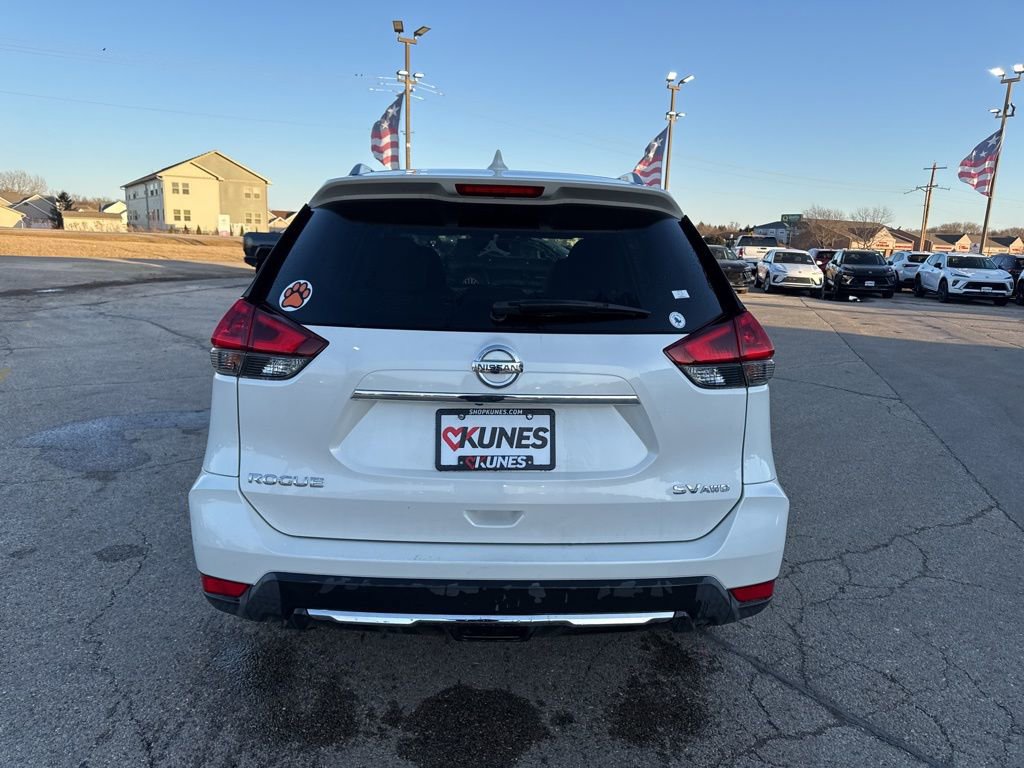 Used 2018 Nissan Rogue SV image 7