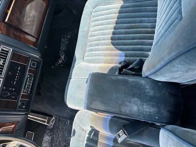 Used 1988 Cadillac Brougham Base image 20