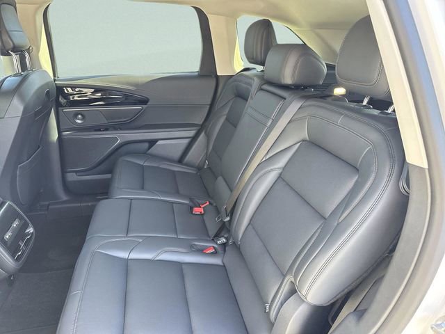 New 2026 Lincoln Nautilus Premier w/ Equipment Group 102A image 31