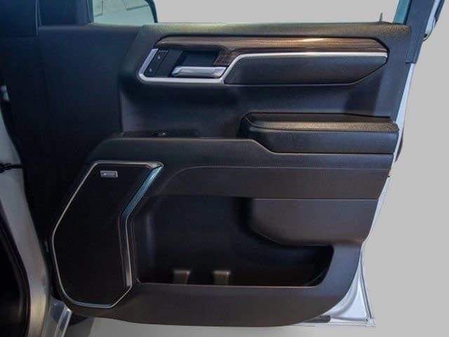 Used 2022 Chevrolet Silverado 1500 RST w/ Convenience Package II image 14