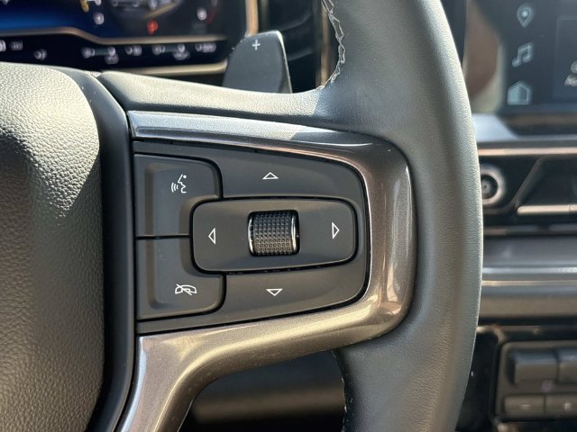 Used 2023 Chevrolet Silverado 1500 High Country w/ Technology Package AWD/4WD image 19