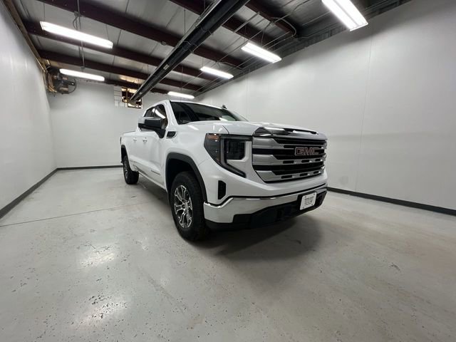 New 2026 GMC Sierra 1500 SLE image 2