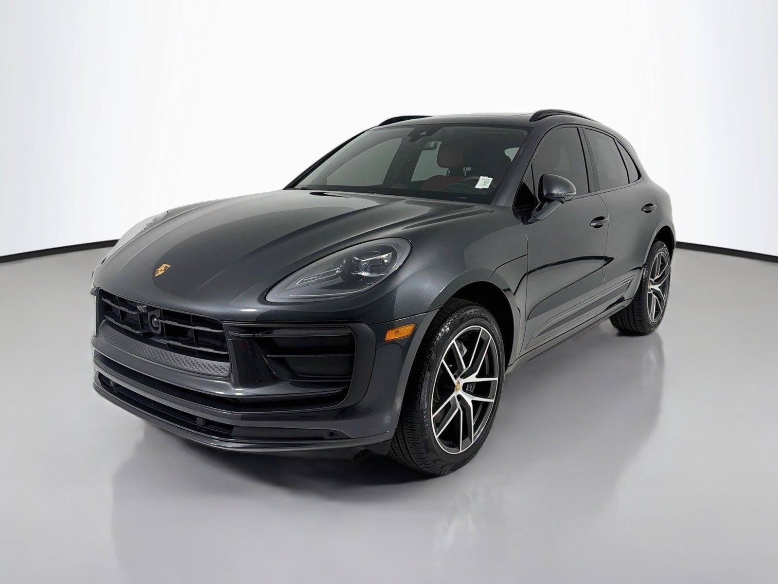 Certified 2024 Porsche Macan AWD/4WD video 1