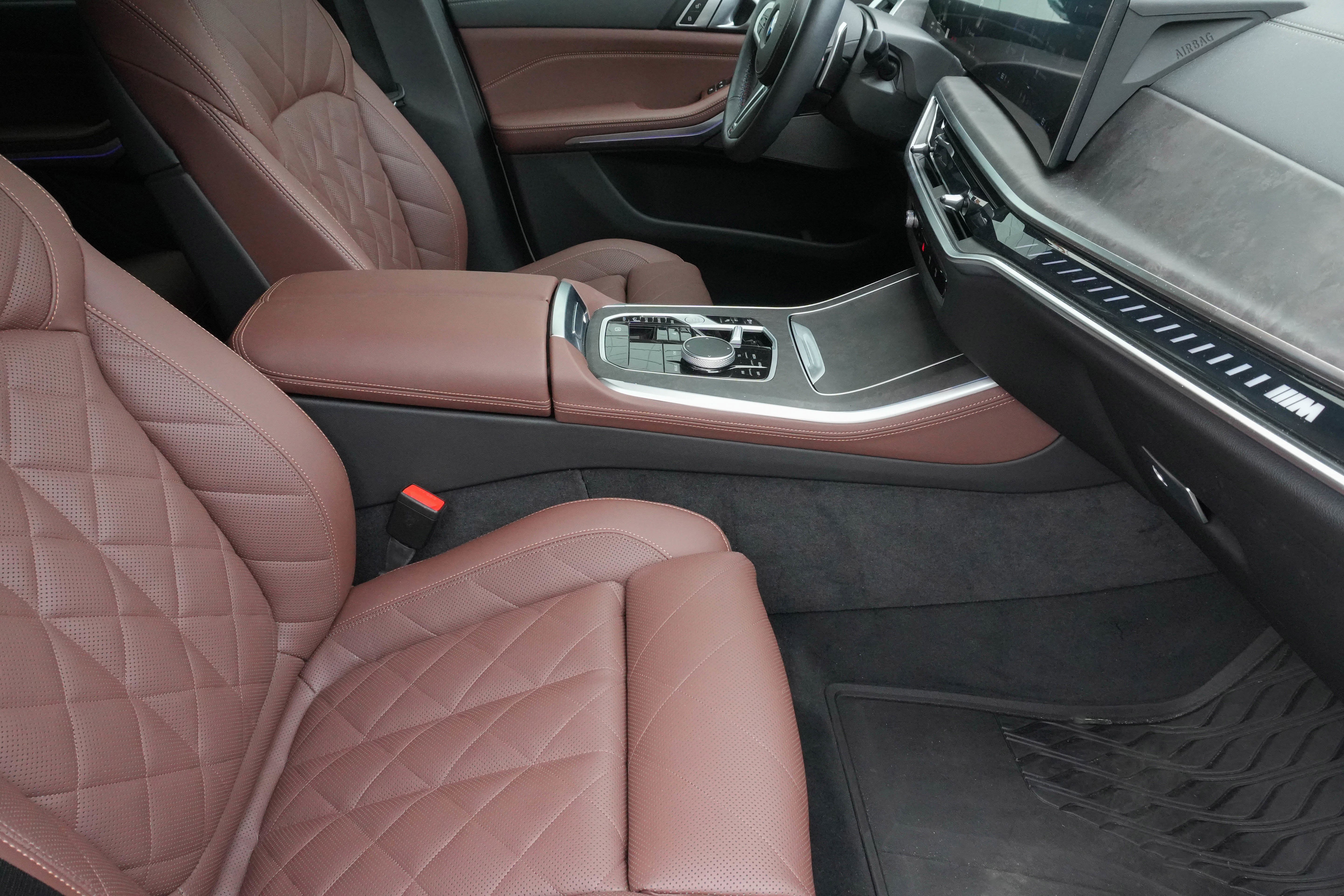 Certified 2025 BMW X5 M60i w/ Climate Comfort Package AWD/4WD image 12