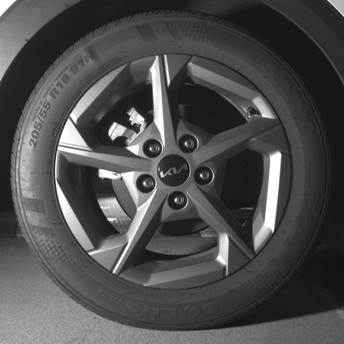 Used 2025 Kia K4 LXS FWD image 14
