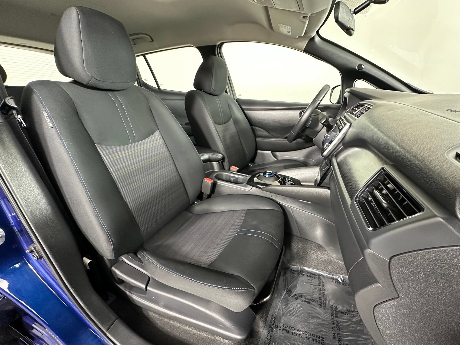 Used 2019 Nissan Leaf SV FWD image 6