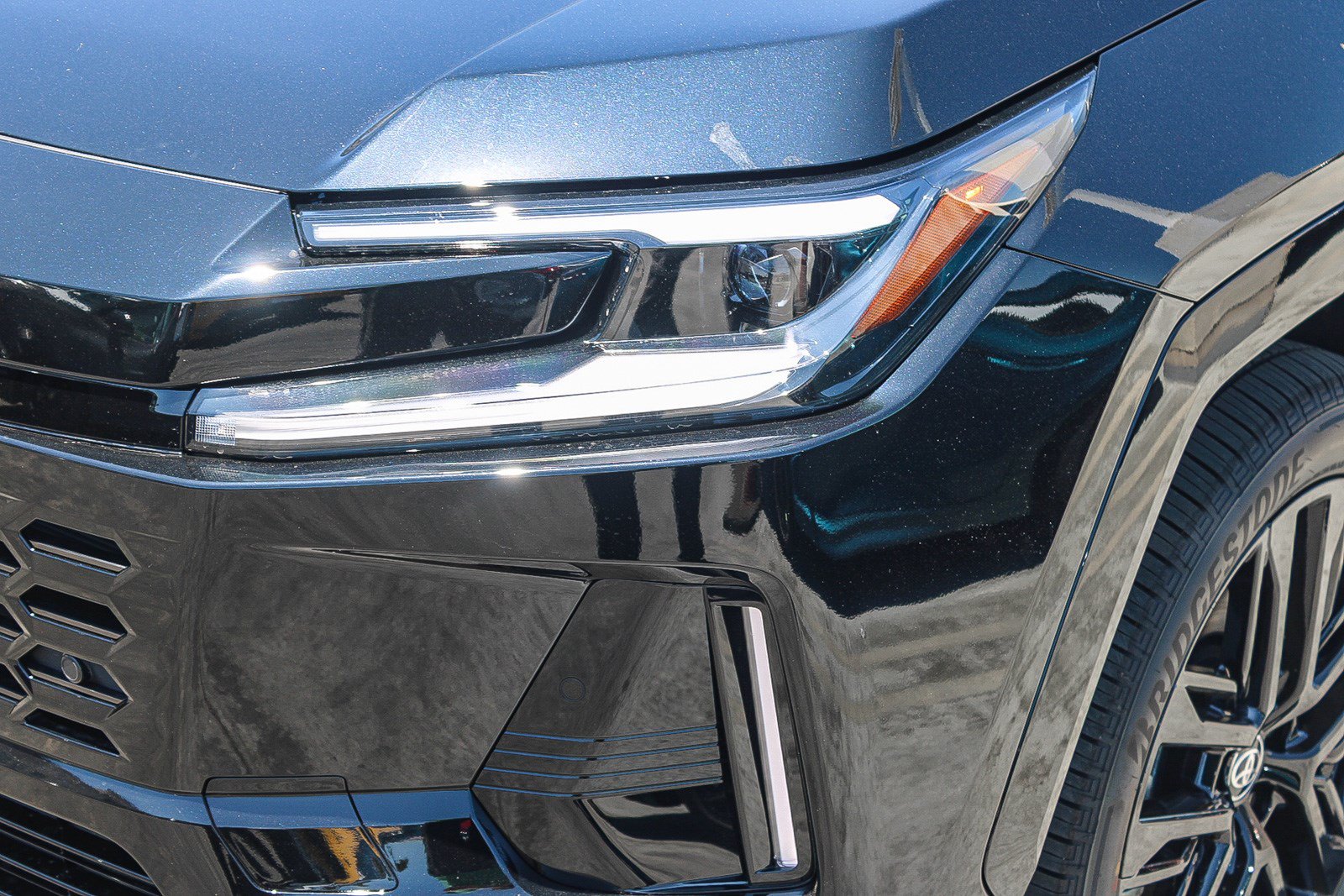 New 2026 Toyota RAV4 XSE AWD/4WD image 5