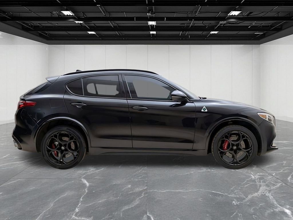 Used 2023 Alfa Romeo Stelvio Quadrifoglio AWD/4WD image 13