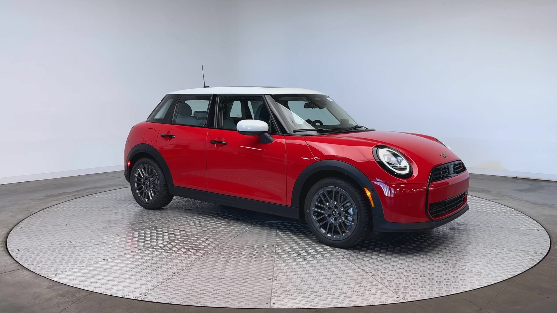 New 2026 MINI Cooper S FWD image 2
