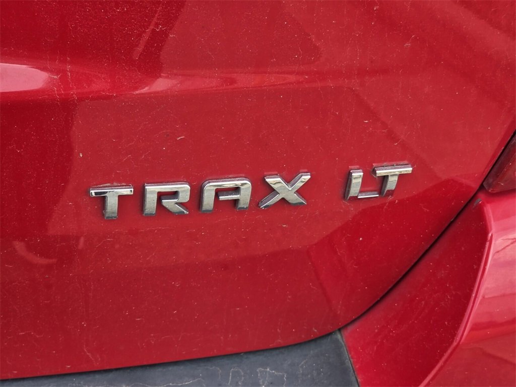 Used 2016 Chevrolet Trax LT w/ LT Sun and Sound Package image 8