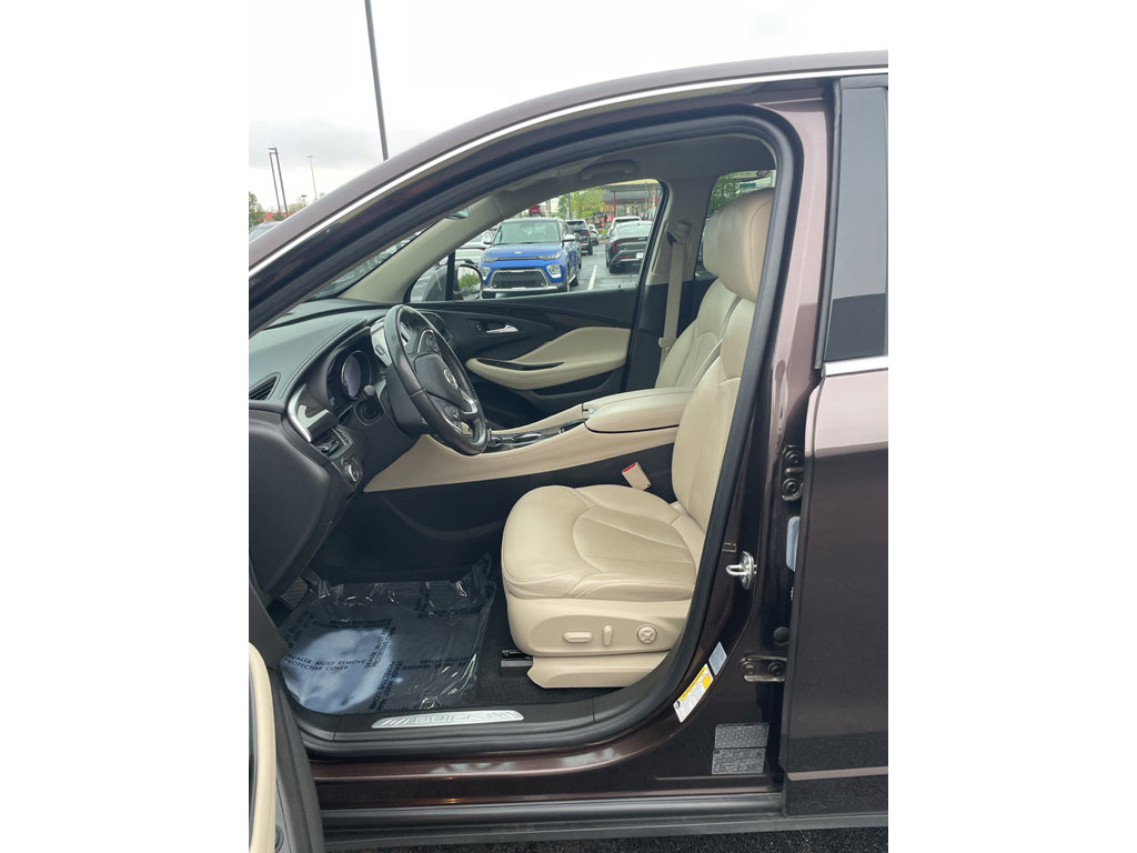 Used 2020 Buick Envision Essence FWD image 13