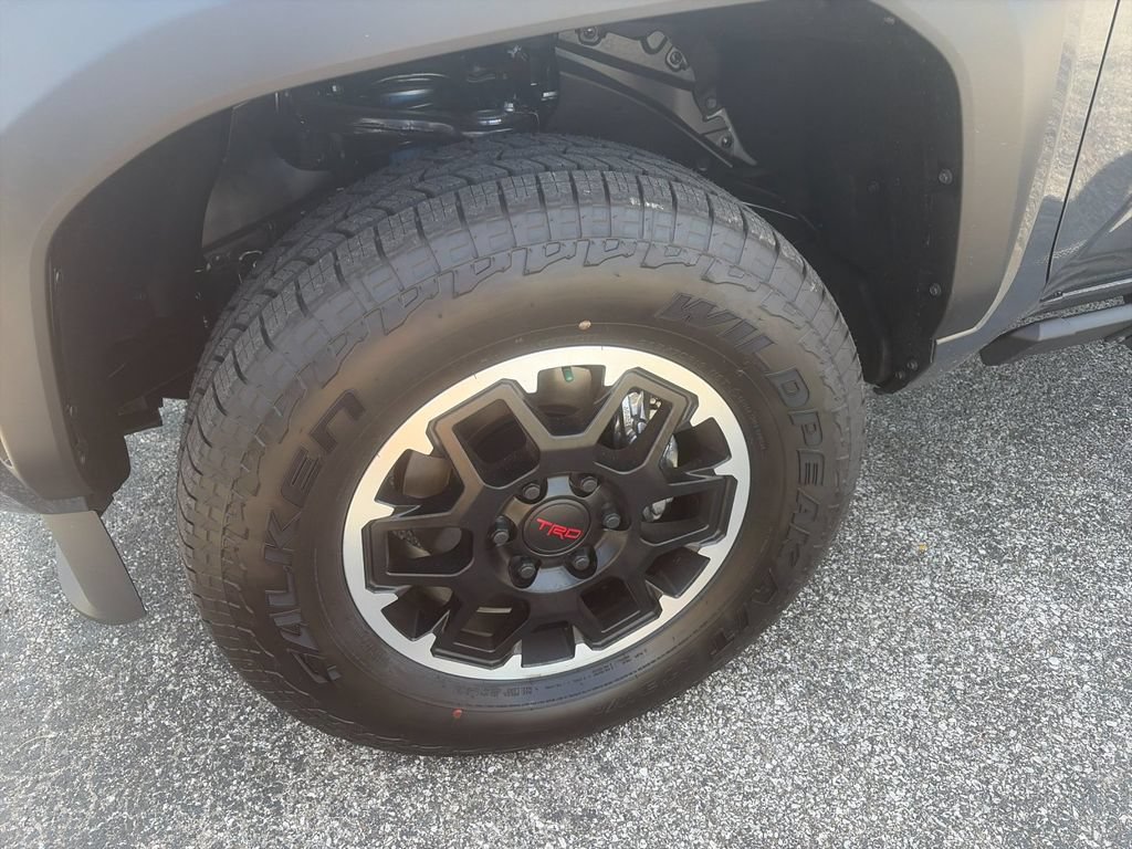 New 2026 Toyota Tacoma TRD Off-Road w/ TRD Off Road Upgrade Package AWD/4WD image 31
