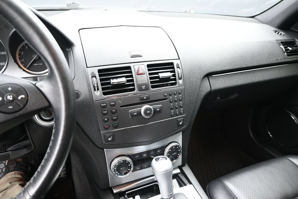 Used 2010 Mercedes-Benz C 300 4MATIC Sedan image 14