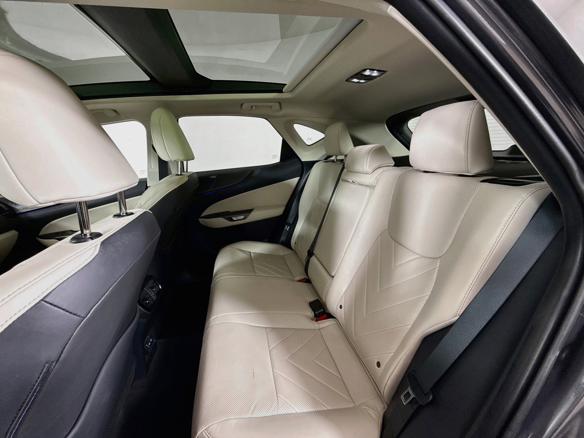 Certified 2026 Lexus NX 350 AWD w/ Accessory Package (2T) image 25