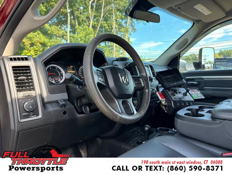 Used 2018 RAM 5500 Tradesman w/ Power & Remote Entry Group image 23