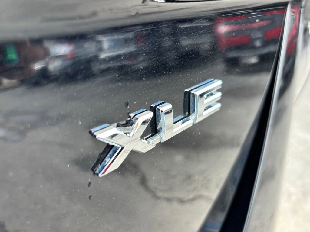Used 2022 Toyota Prius Prime XLE FWD image 12